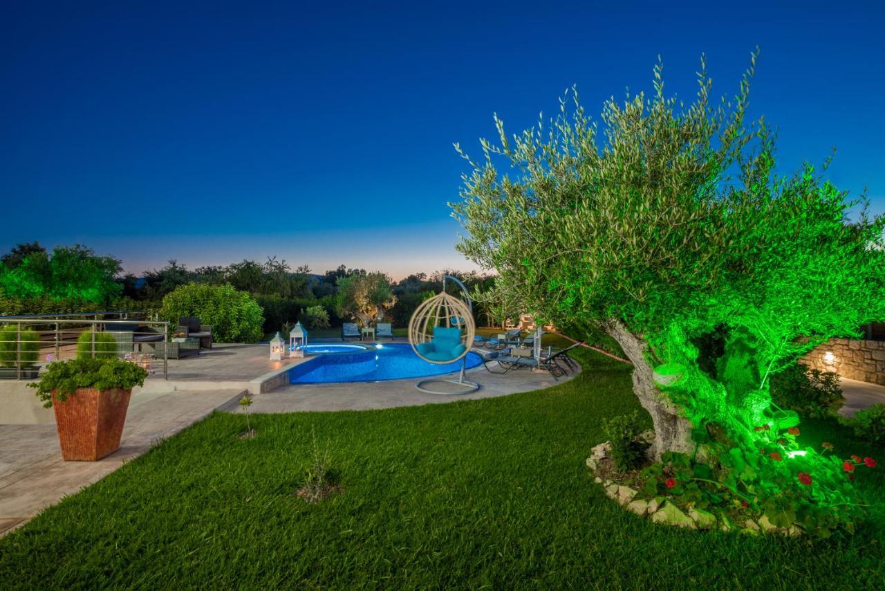 Romanza Luxury Villa Каламакион Экстерьер фото